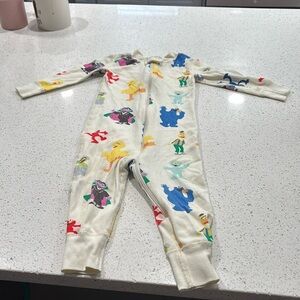 Hanna Anderssen footless, footie, Sesame Street Print, 12-18m